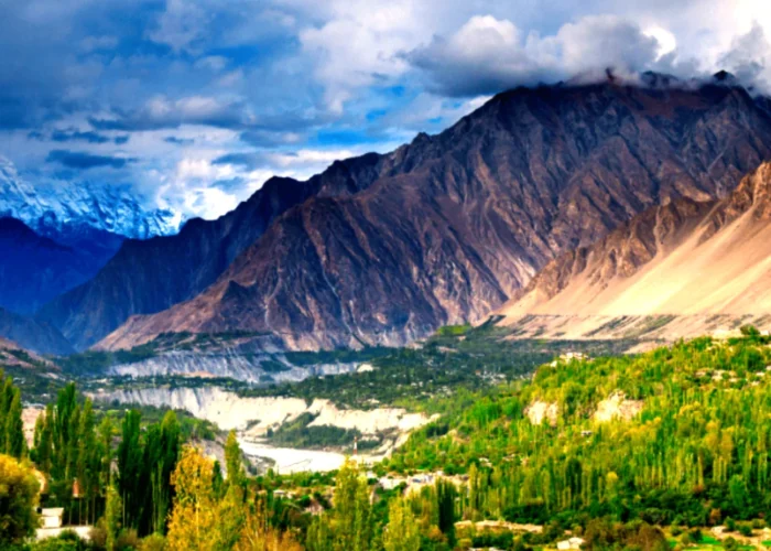 Hunza, Nagar, & Gilgit tour with local GuideEmbark on a mesmerizing 7-day journey through Hunza, Nagar, Fairy Meadows, and Gilgit. Discover breathtaking landscapes, rich culture, and adventure!
Hunza,  nagar,  gilgit,  Advenutre