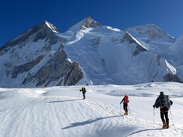 Gasherbrum II Expedition- Local tour agencyDiscover the thrill of conquering Gasherbrum I with our expertly guided expedition. Book your journey with our local travel agent today!Gasherbrum I Expedition